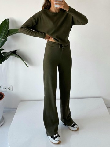 Thread round neck long sleeved top and pants set